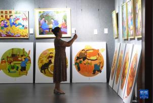 河南舞阳：农民画为乡村振兴添彩