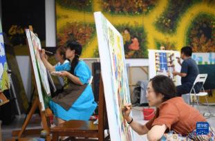 河南舞阳：农民画为乡村振兴添彩