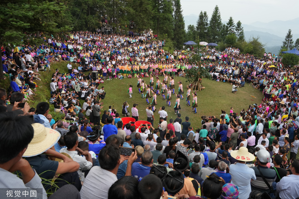 
江苏省人民医院黄牛号贩子代挂号,住院检查加快广西融水：传统烧鱼节举行 苗族同胞载歌载舞庆丰收