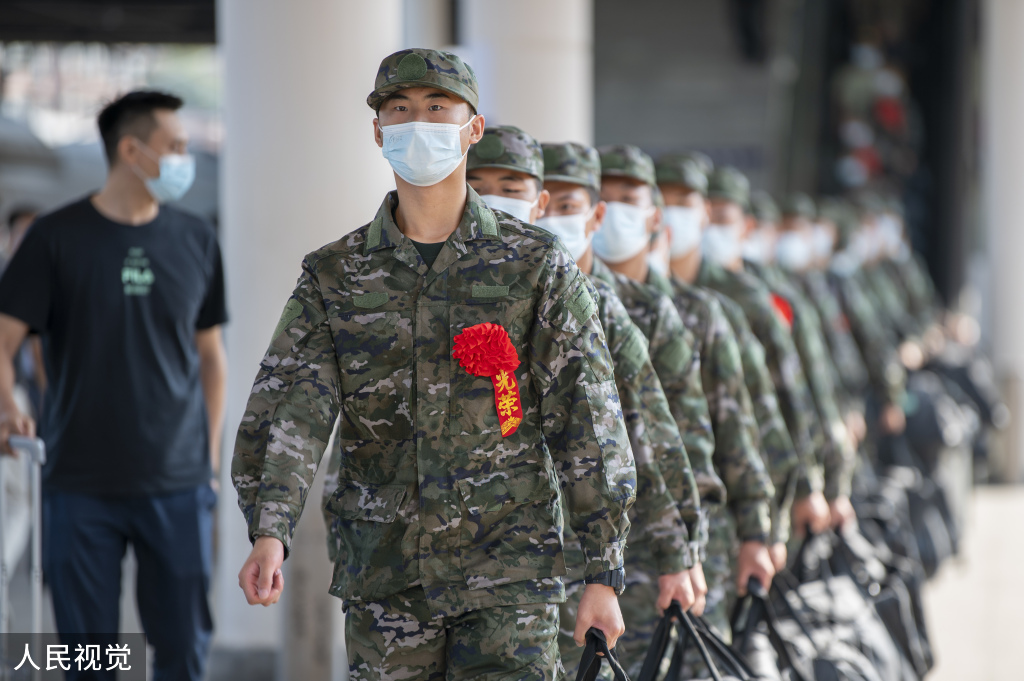 
广州各大医院黄牛代挂号电话票贩子号贩子网上预约挂号,住院检查加快,浙江金华：新兵列队启程 奔赴部队军营