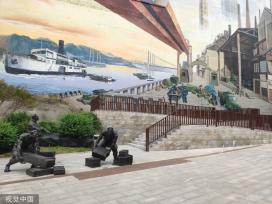 重庆街头现上万平方米巨幅3D壁画