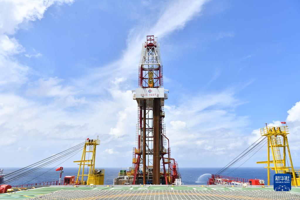 “海基一号”投产刷新我国海上单体石油生产平台新高