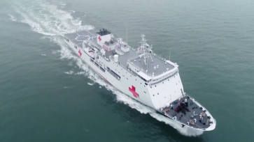 海军友好号医院船首次完成对西南沙岛礁巡诊