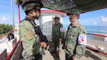 海军友好号医院船首次完成对西南沙岛礁巡诊