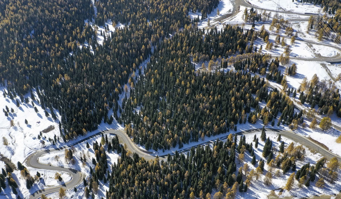 新疆十年新增公路6.22万公里