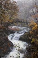 辽宁本溪迎降雪 雪中关门山景区景色独特
