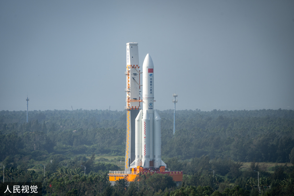 梦天实验舱舱箭组合体转运至发射区 近日将择机实施发射