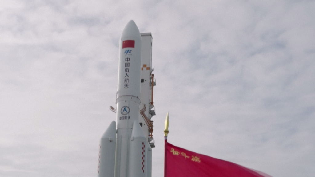 梦天实验舱舱箭组合体转运至发射区 近日将择机实施发射