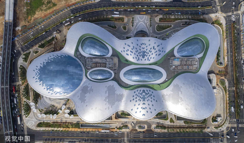 海口国际免税城建设进入冲刺收尾阶段 “海棠花开”造型惊艳