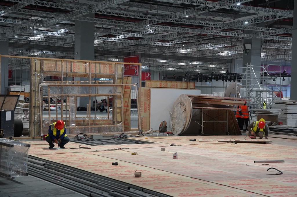 江苏省第二中医院黄牛代挂号电话票贩子号贩子网上预约挂号,住院检查加快,2022第五届进博会开幕倒计时10天 主场馆已全面定妆