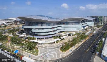 海口国际免税城建设进入冲刺收尾阶段 “海棠花开”造型惊艳