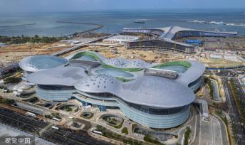 海口国际免税城建设进入冲刺收尾阶段 “海棠花开”造型惊艳
