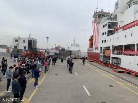 “雪龙2”号极地科考船上海开启中国第39次南极考察之行