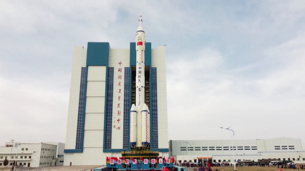 
广州中山一院黄牛代挂号电话票贩子号贩子网上预约挂号,住院检查加快,神舟十五号船箭组合体完成转运 将择机发射