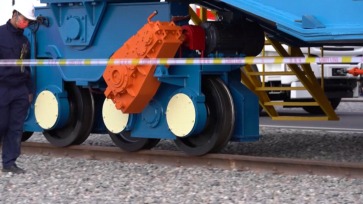 神舟十五号船箭组合体完成转运 将择机发射