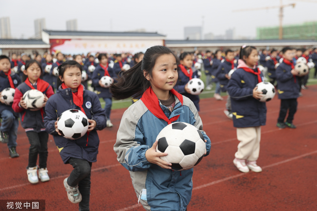 
北医六院黄牛代挂号电话票贩子号贩子网上预约挂号,住院检查加快,江苏连云港：校园内普及足球运动 学生大课间练习快乐足球操