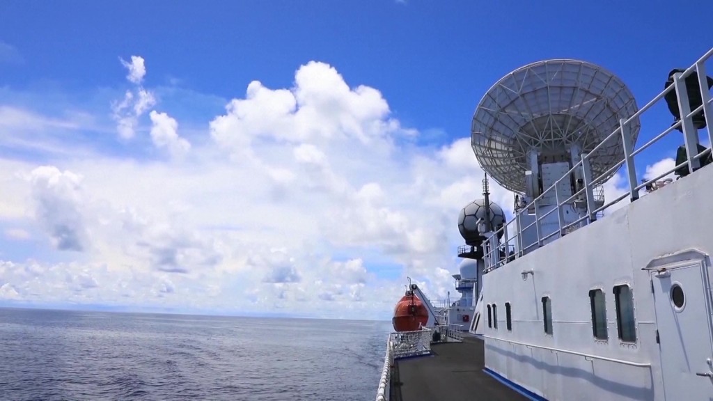 远望3号船起航执行海上测控任务