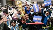 香港市民观看世界杯决赛 贺阿根廷夺冠