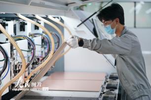 江西龙南：开足马力赶制出口订单