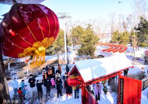 关东大院击鼓祈福 游客沈阳鸟岛体验民俗项目