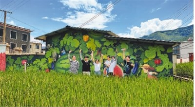 
中国中医科学院广安门医院黄牛票贩子代挂号,住院检查加快以青春之笔描绘多彩乡村