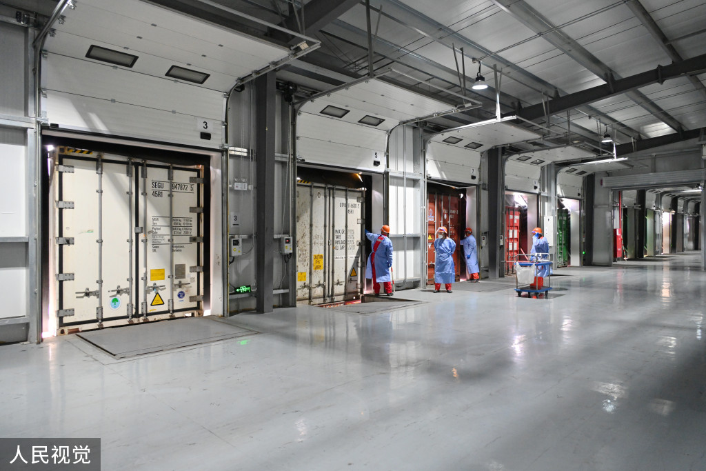 浙江口腔医院黄牛代挂号电话票贩子号贩子网上预约挂号,住院检查加快,上海:春节前洋山口岸迎进口鲜果入境潮