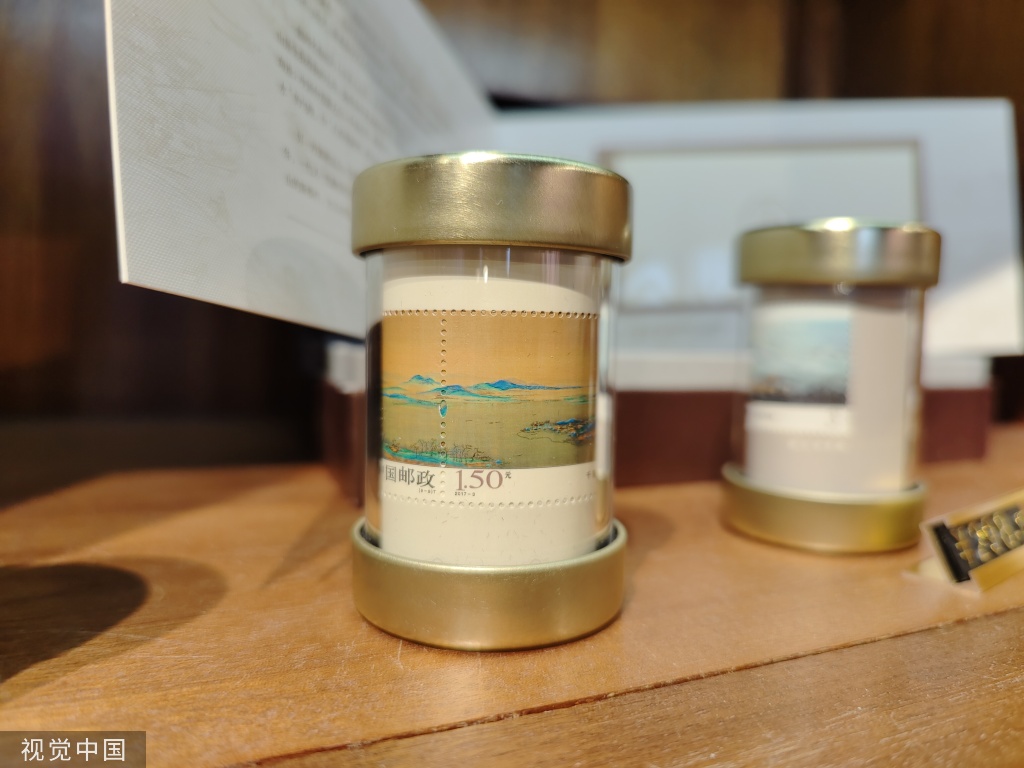 故宫邮局落户紫禁城 开业首日迎来大量游客