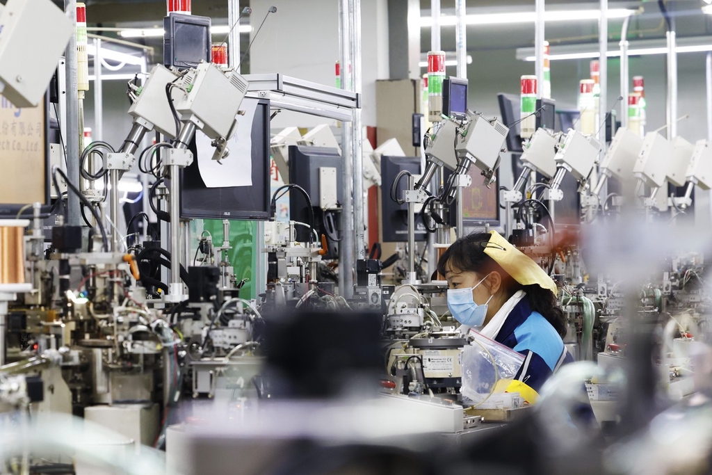 新年伊始 江苏宿迁工人复工复产力争“开门红”