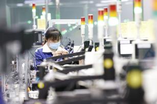 新年伊始 江苏宿迁工人复工复产力争“开门红”