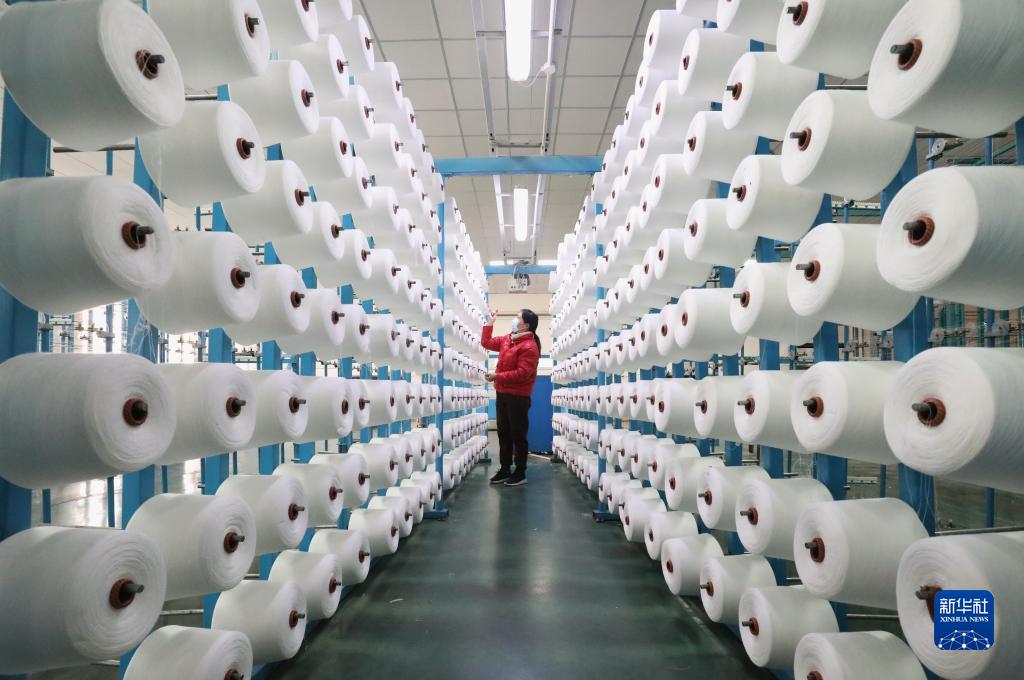 河北晋州：纺织企业节后赶制订单忙