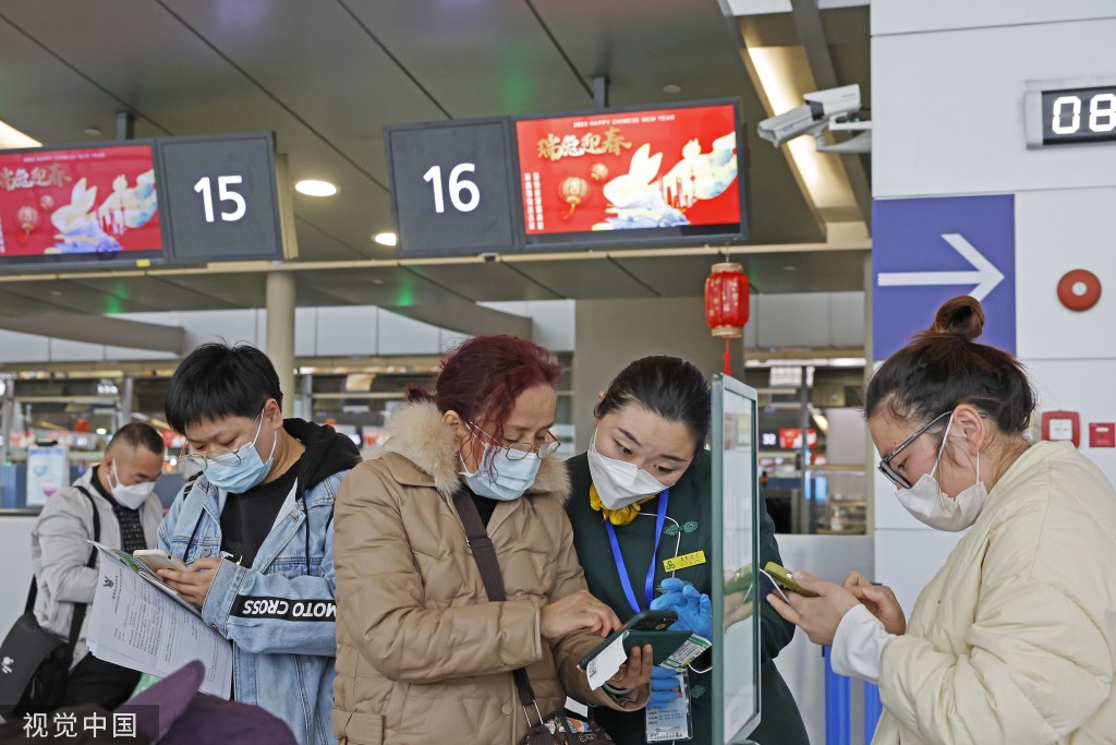 出境游试点恢复首日 上海前往泰国普吉岛首发团启程
