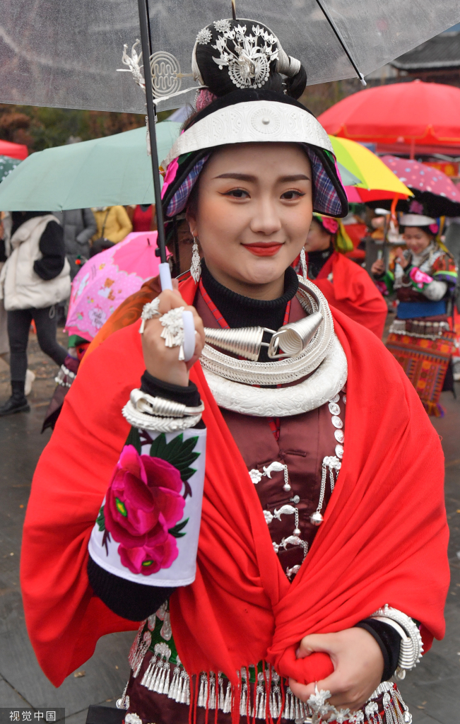 贵州盛大民间芦笙会举行 苗族同胞身着特色民族服饰