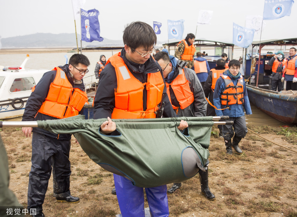 江西九江：2023年长江江豚迁地保护计划启动