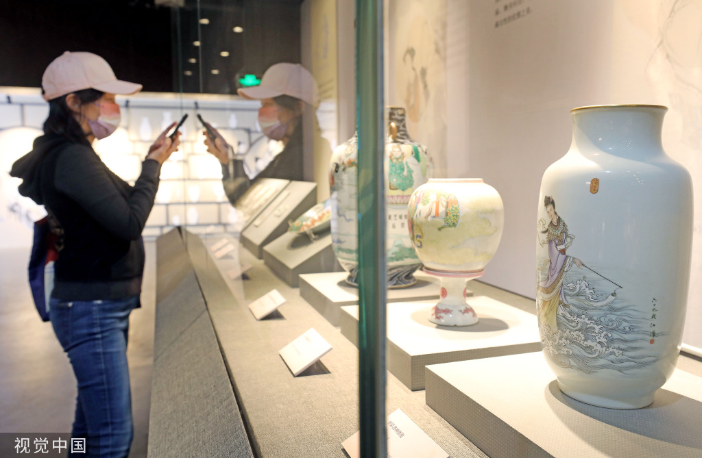 “瓷器上的女性图像”展亮相浙江省博物馆
