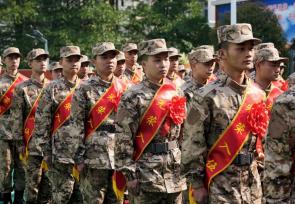 广西柳州：春季新兵入伍欢送大会举行