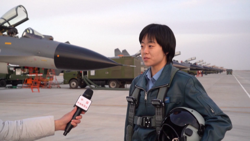 
南京各大医院黄牛代挂号电话票贩子号贩子网上预约挂号,住院检查加快,我国首批歼-11B战机女飞行学员顺利单飞