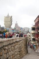 澳门旅游景点人流畅旺 单日入境旅客量创三年来新高