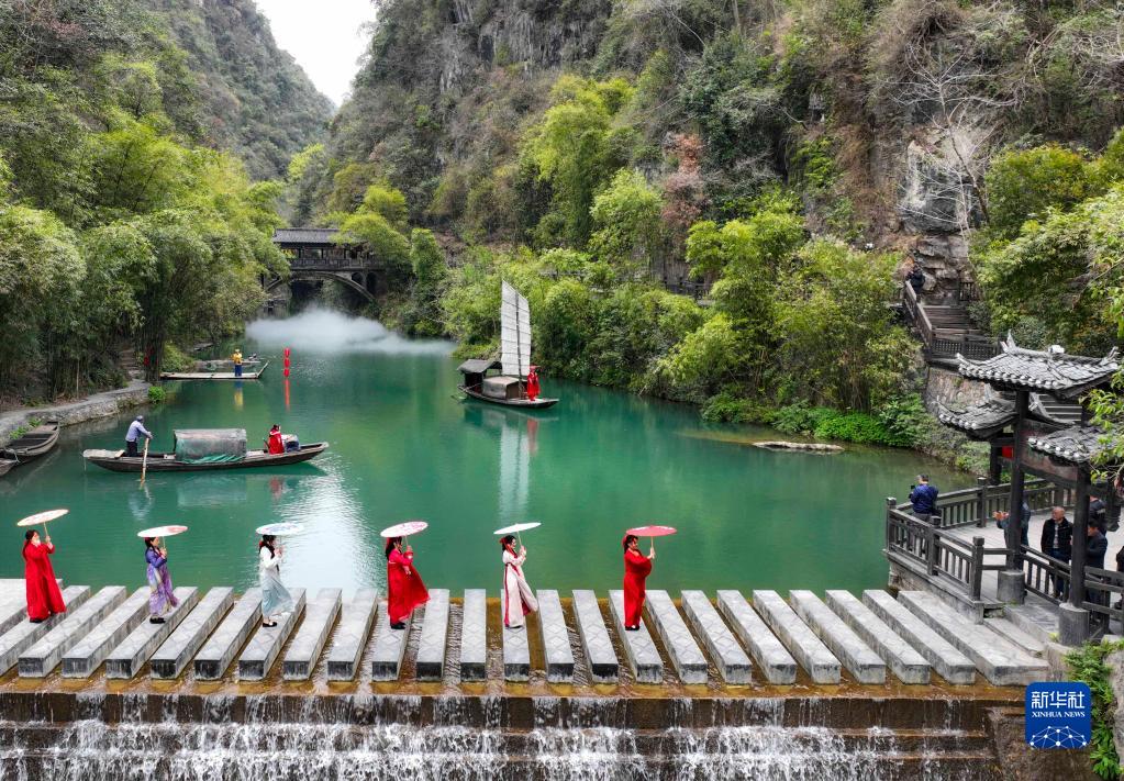 湖北宜昌：旅游升温快