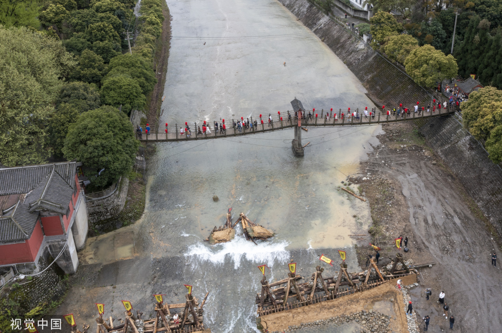 成都：都江堰放水节开幕