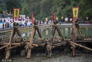 成都：都江堰放水节开幕