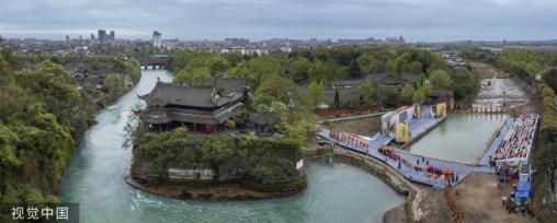 成都：都江堰放水节开幕