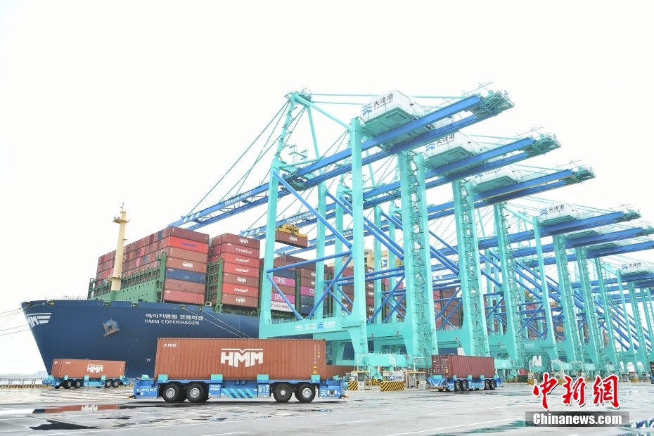天津港开通超大集装箱船型直航欧洲多国新航线