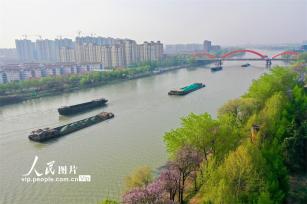 江苏宿迁：京杭大运河春季运输忙