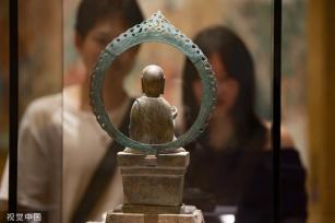 浙江金华举行万佛塔地宫出土文物展