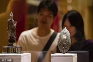 浙江金华举行万佛塔地宫出土文物展