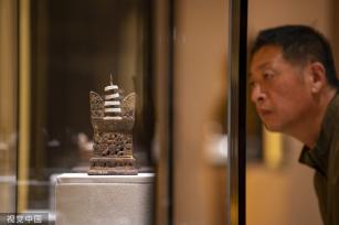 浙江金华举行万佛塔地宫出土文物展