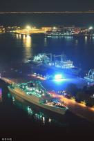 海军节之夜 青岛军港灯光璀璨