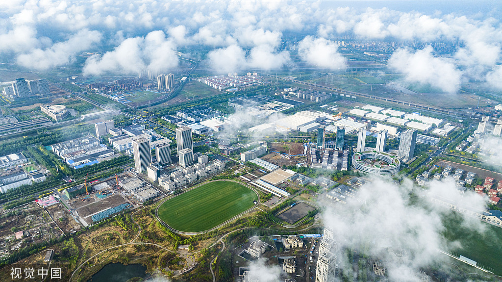 天津雨后现平流雾景观