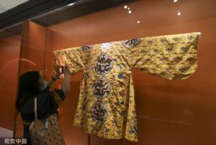 北京：“万历文物主题特展”国图开展 国宝金翼善冠真品罕见亮相