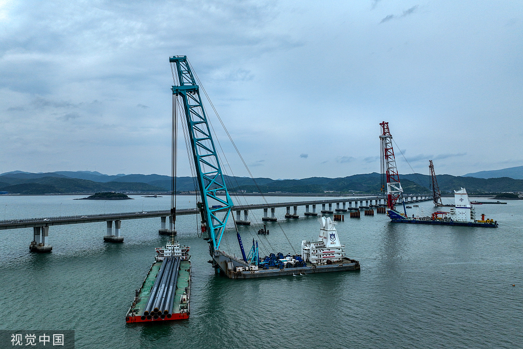 浙江宁波：象山港跨海大桥稳步推进施工进度
